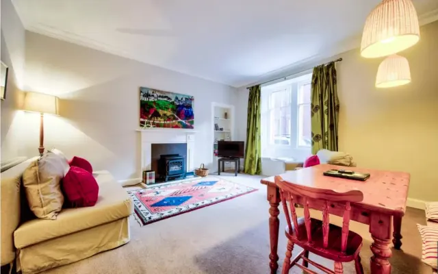 Unique Seaside Apartment, Central North Berwick