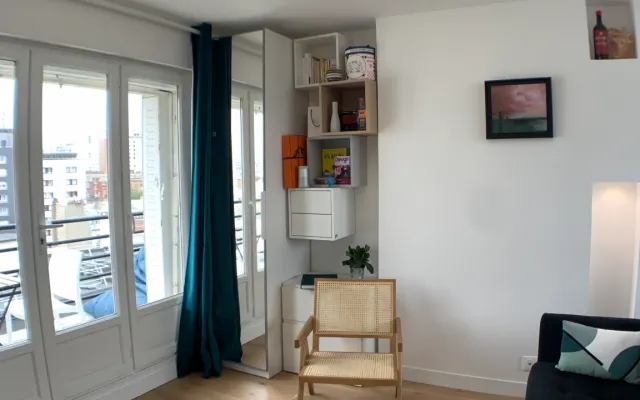 View of Paris - magnificent studio