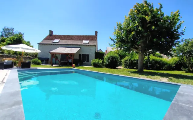 Maison avec piscine chauffée