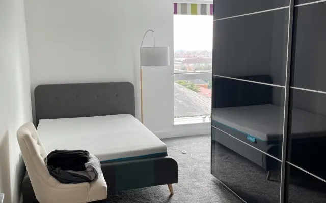 Amazing double room in beautiful modern apartment
