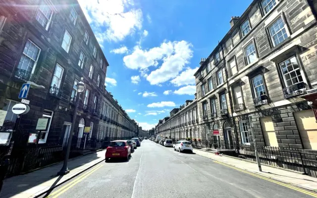 Gorgeous Central Edinburgh Bolt-hole. Impresionante 2bd