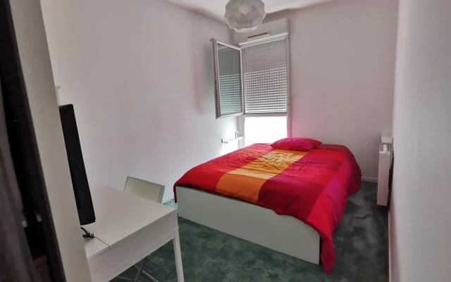 Habitación confortable cerca de la estación de tren (15 min)