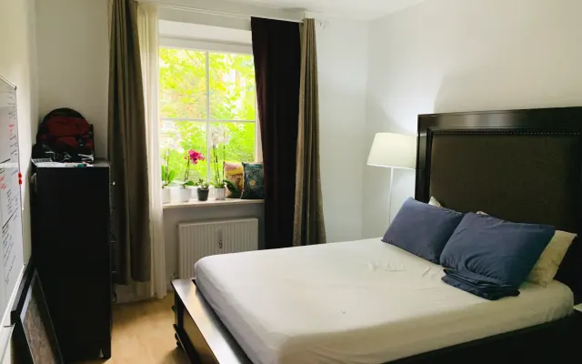 Gemütliches Privatzimmer & ruhige Lage 12 Minuten vom Münchner...