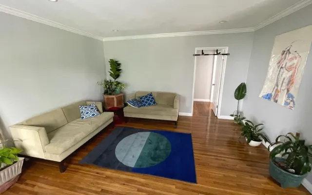 Espaço minimalista e limpo no centro de West Hollywood #2