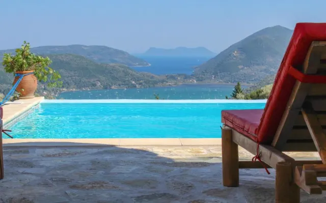 Luxuriöse und abgelegene Villa - großer Pool - herrlicher Meerblick...
