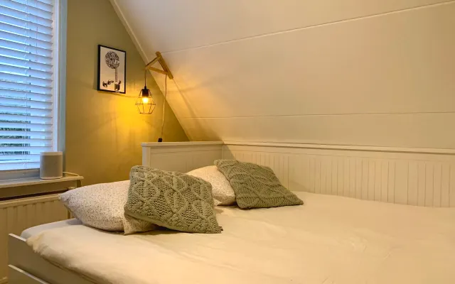 Acogedora habitación B&B (baño compartido/sala de estar) con spa en un