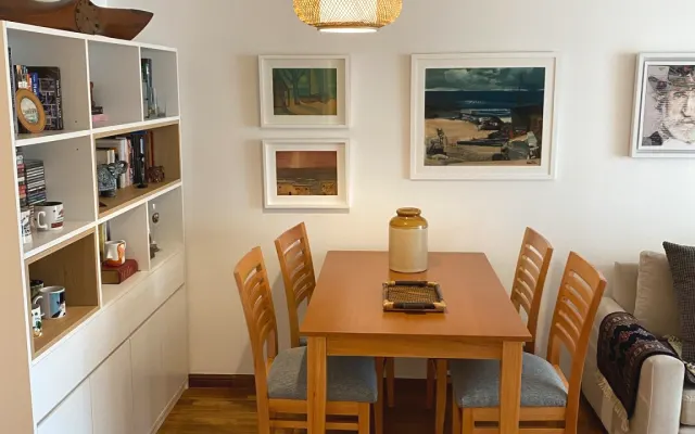 Room in charming apartment 200 meters from the coast