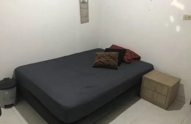Habitación privada a pocos pasos del Castillo amurallado de la ciudad...
