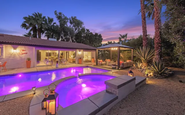NEW *Villa Palmeras* Upscale Palm Springs Retreat