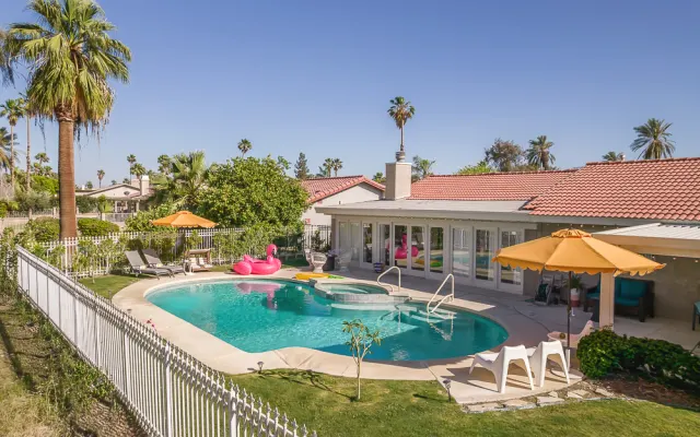 Bellissima casa con piscina nel deserto: Sole, nuoto, sorso e...