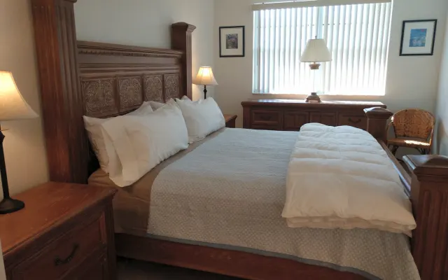King Suite/Private Bath, Ft.Lauderdale, 5% Discn't, 90 + Night Stay