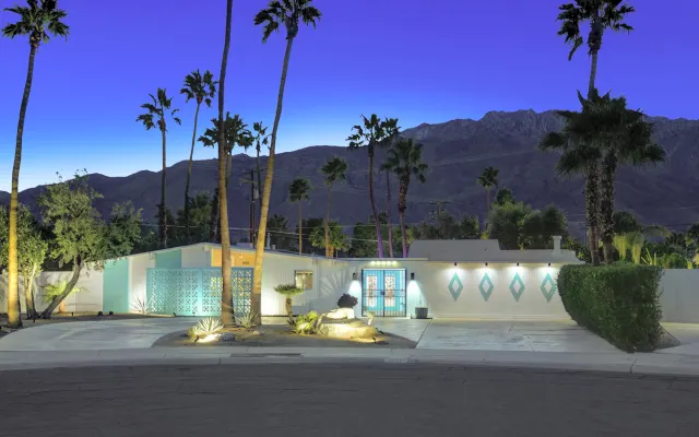 Atomic Flair - Palmer/Krisel Alexander MidModern Classic