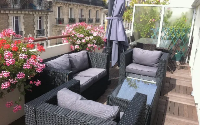 Chambre d'Amis with terrace (Chambres d'Hôtes/B&B/Guest House)