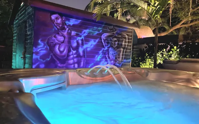 The Agustin Guesthouse - Deluxe Queen