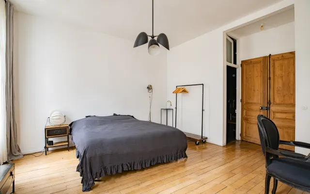 ********abhängiges Studio in einer Wohnung im Herzen von Paris