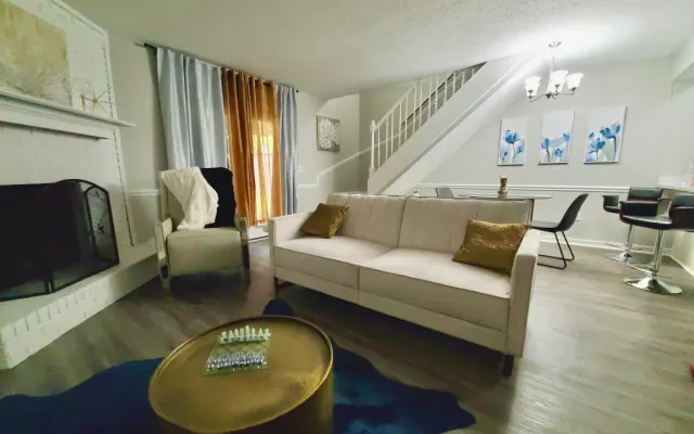 Maison de ville moderne et design, idéale pour les longs séjours !