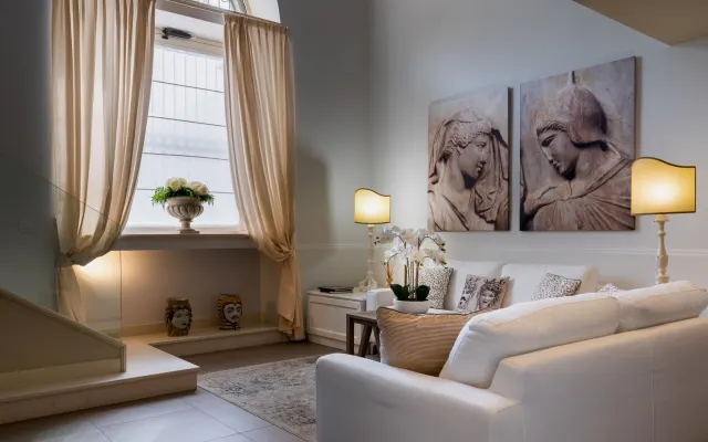B. Sicilian Charming Stay Loft Catania City Center