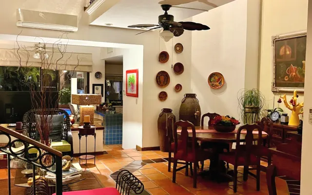 CASA SERENA VALLARTA/Peace, relaxation, and privacy in Marina Vallarta