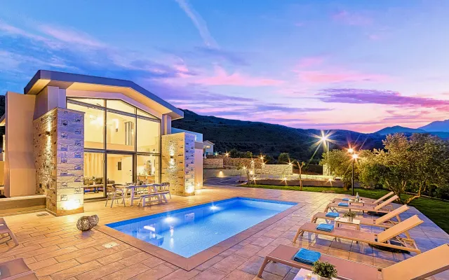 Moonlight Villa Beheizter Pool