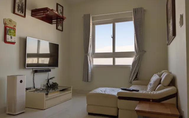Nice bedroom with private bathroom and shares living room, kitchen...