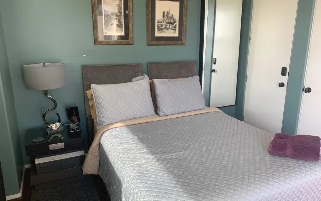 Zimmer mit Balkon im Herzen von San Diego