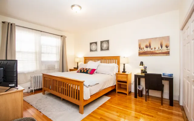 Spacious, 1st Floor 2Bed w/ In-Unit Laundry, MBTA