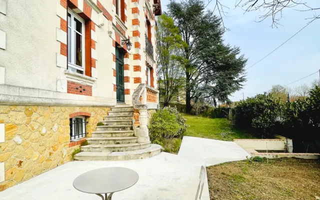 *Belle Epoque* per un massimo di 14 persone, tra Sologne e Berry