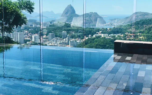 Bed and breakfast with sea view and Sugar Loaf