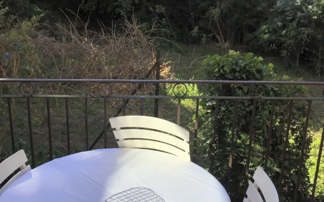 CHARMANT APPARTEMENT AVEC TERRASSE ET PISCINE 3B04