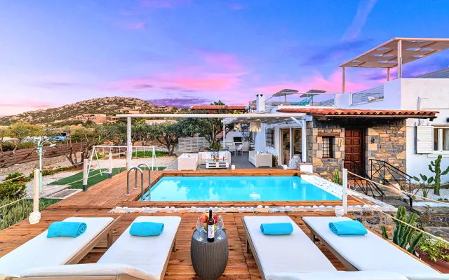 Piscine chauffée du Cretan Lodge