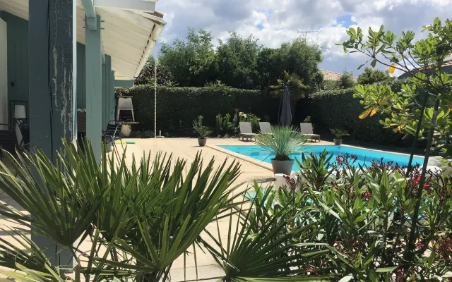 Room in house with swimming pool