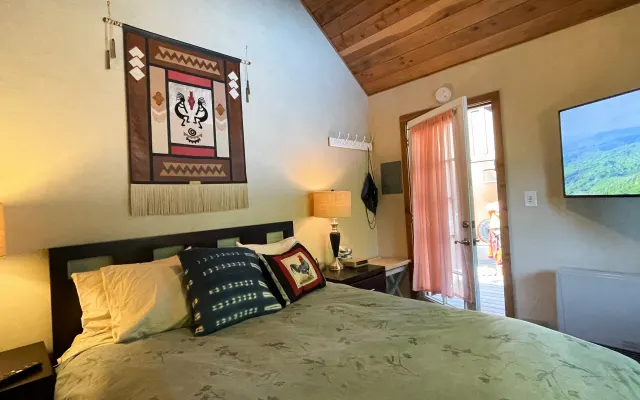 Deck Seite Casita - Naturist Paar Hosting unter den Redwoods