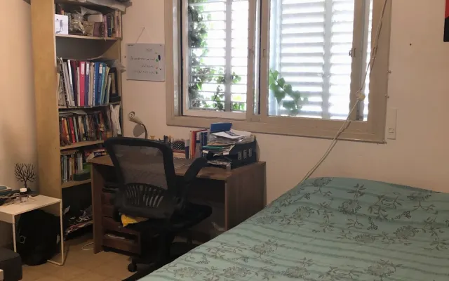 Charming room in a big apt!