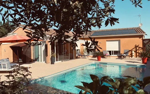rooms in villa in the tarn