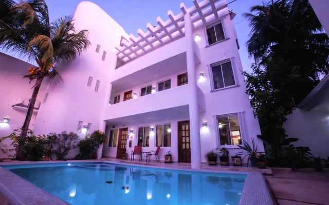 Hotel Villa Deja Blue & Restaurant