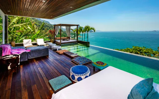 Rio033 - Atemberaubende luxuriöse Villa mit Pool in Joa
