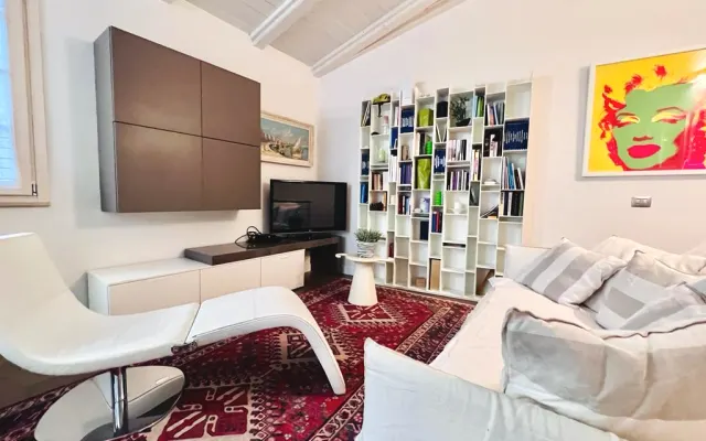 Precioso apartamento de 2 dormitorios en el centro de St Tropez