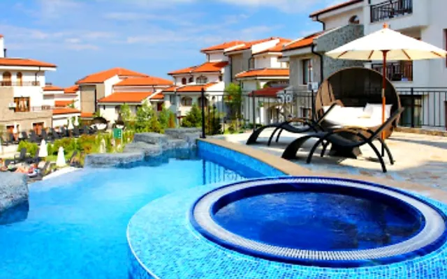 The Vineyards Luxury Resort
