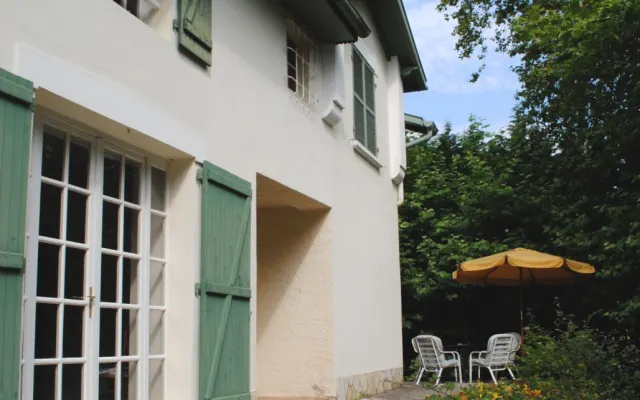 Quarto numa casa de campo