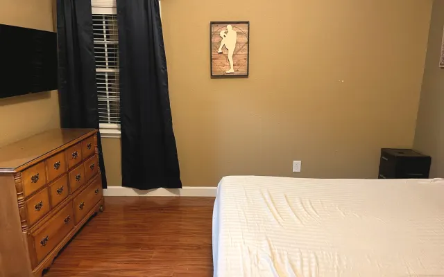 Private room with shared kitchen and laundry