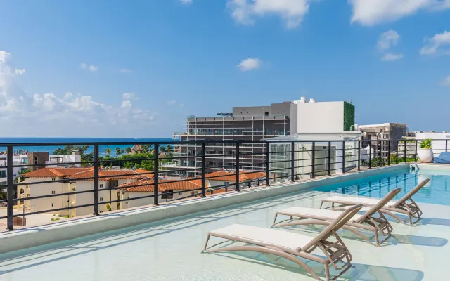 Schönes Studio mit Küche Klimaanlage Fitnessraum Pool Meerblick von...