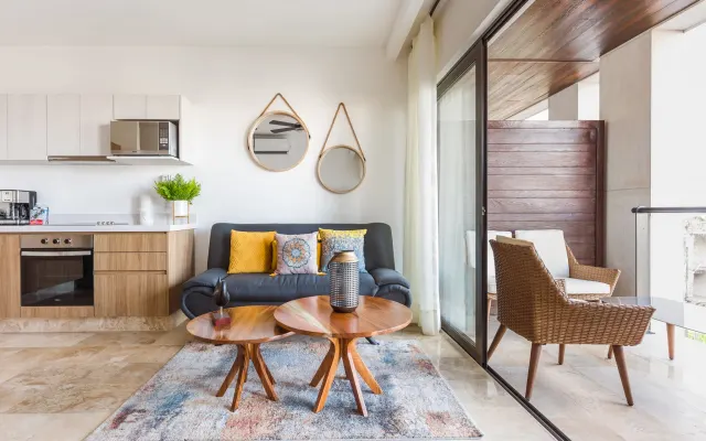 2BR in top location, Condo IPANA Brand new, High Speed Wifi, 3 rooftop