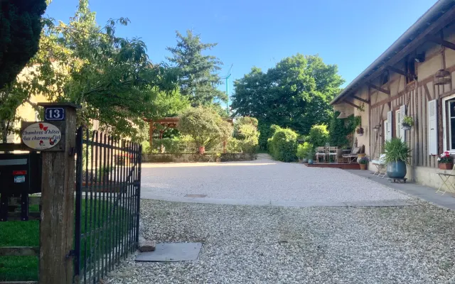 Chambres d'hôtes avec charme local d’ici