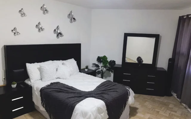 Chambre centrale et confortable