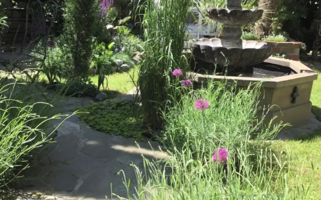 Moderno appartamento in Mettmann con giardino in affitto