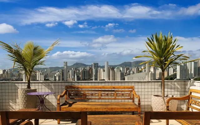 Espaçosa Penthouse 4BD | Vistas deslumbrantes