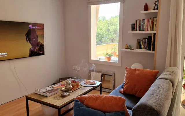 Zweibettzimmer in netter Nachbarschaft und entspanntem Appartment.