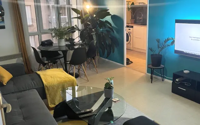 Grande apartamento de 2 quartos