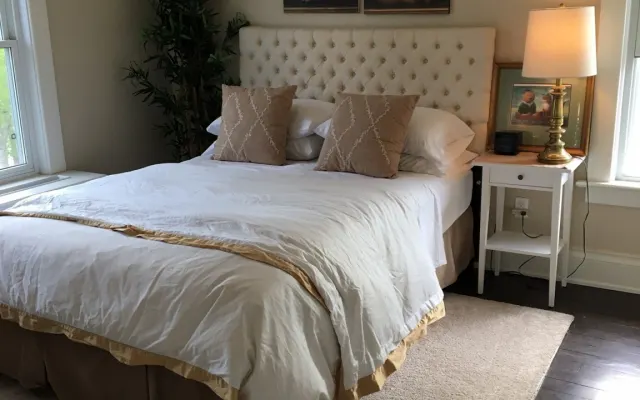 Accogliente camera da letto sulla costa meridionale del Niagara