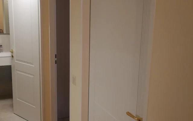 Room with Private Shower - Nearby to PALEXPO, UN & OMS